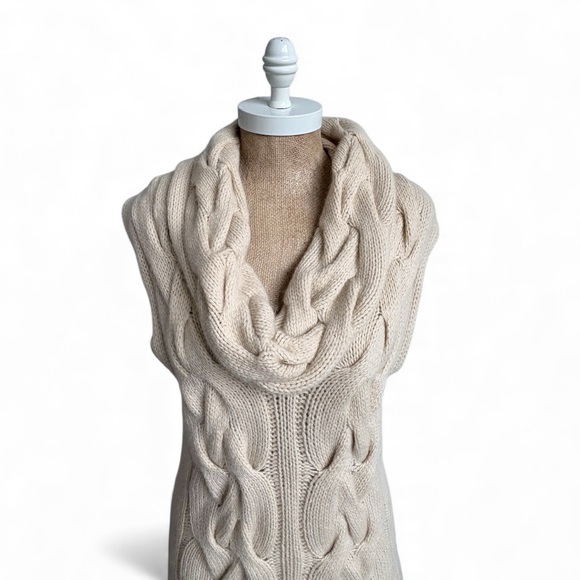 BLUE Saks Fifth Avenue Hand-Knit Cashmere Cable Knit Sleeveless Tunic Sweater - Picture 2 of 5